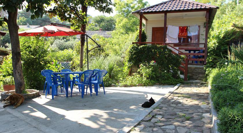 Гостевой дом Астери Лоо