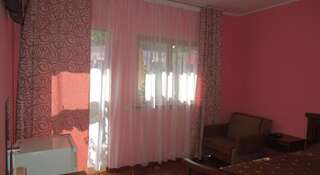 Гостевой дом Астери Лоо Двухместный номер с 1 кроватью или 2 отдельными кроватями + дополнительной кроватью-5